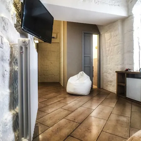 Cecenove Bed & Breakfast *